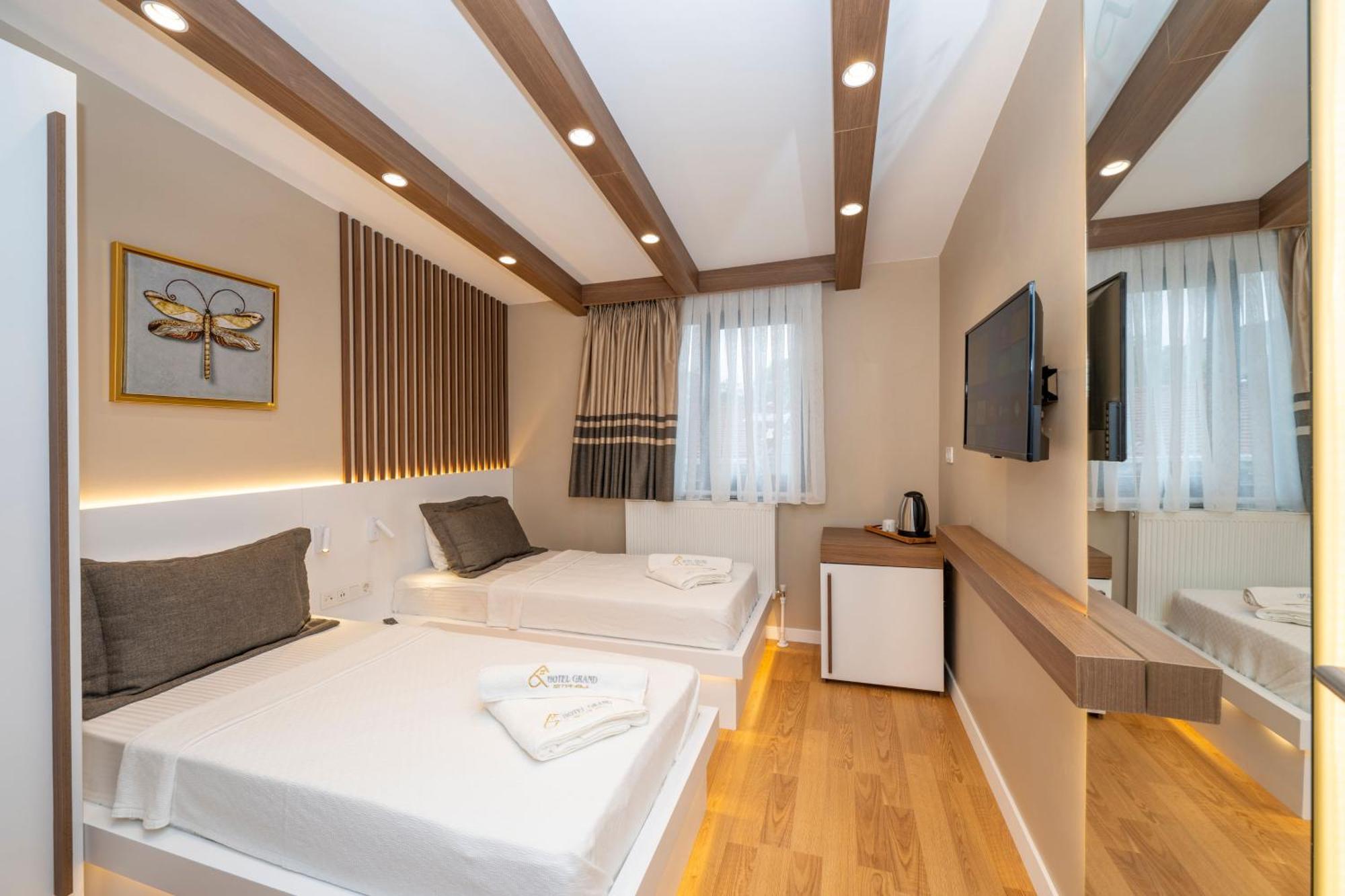 Hotel Grand Стамбул Екстер'єр фото