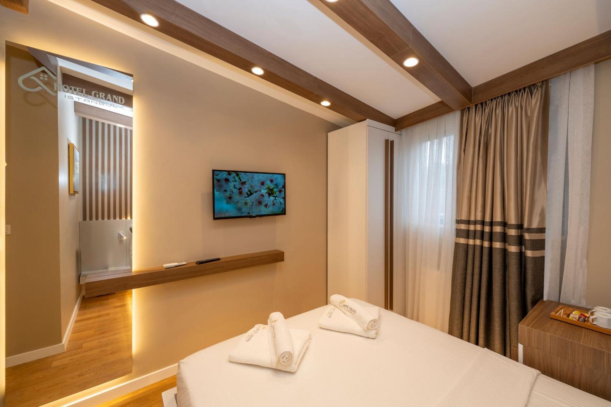 Hotel Grand Стамбул Екстер'єр фото