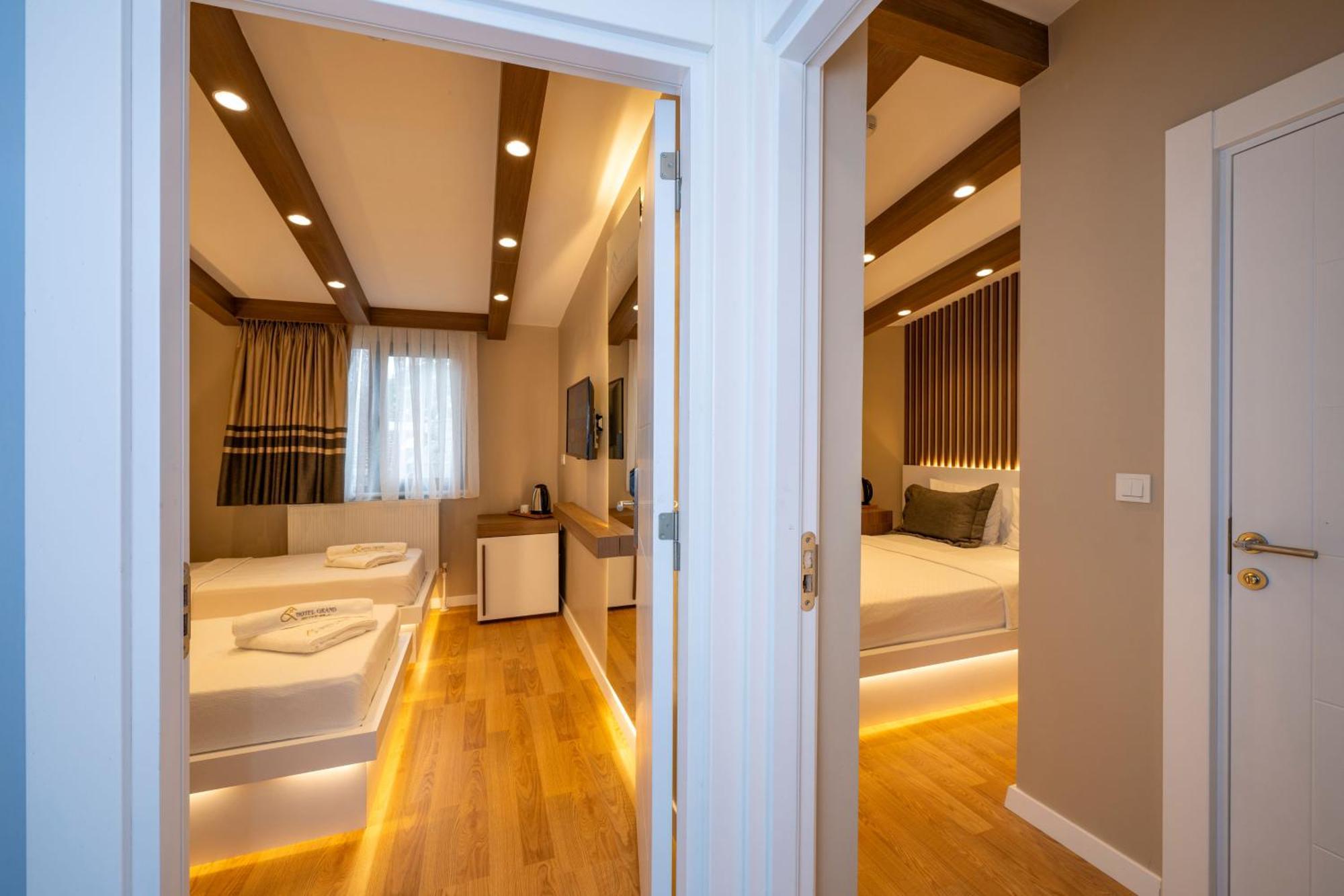 Hotel Grand Стамбул Екстер'єр фото
