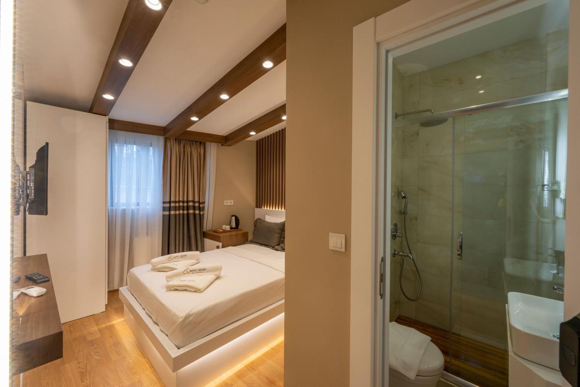 Hotel Grand Стамбул Екстер'єр фото