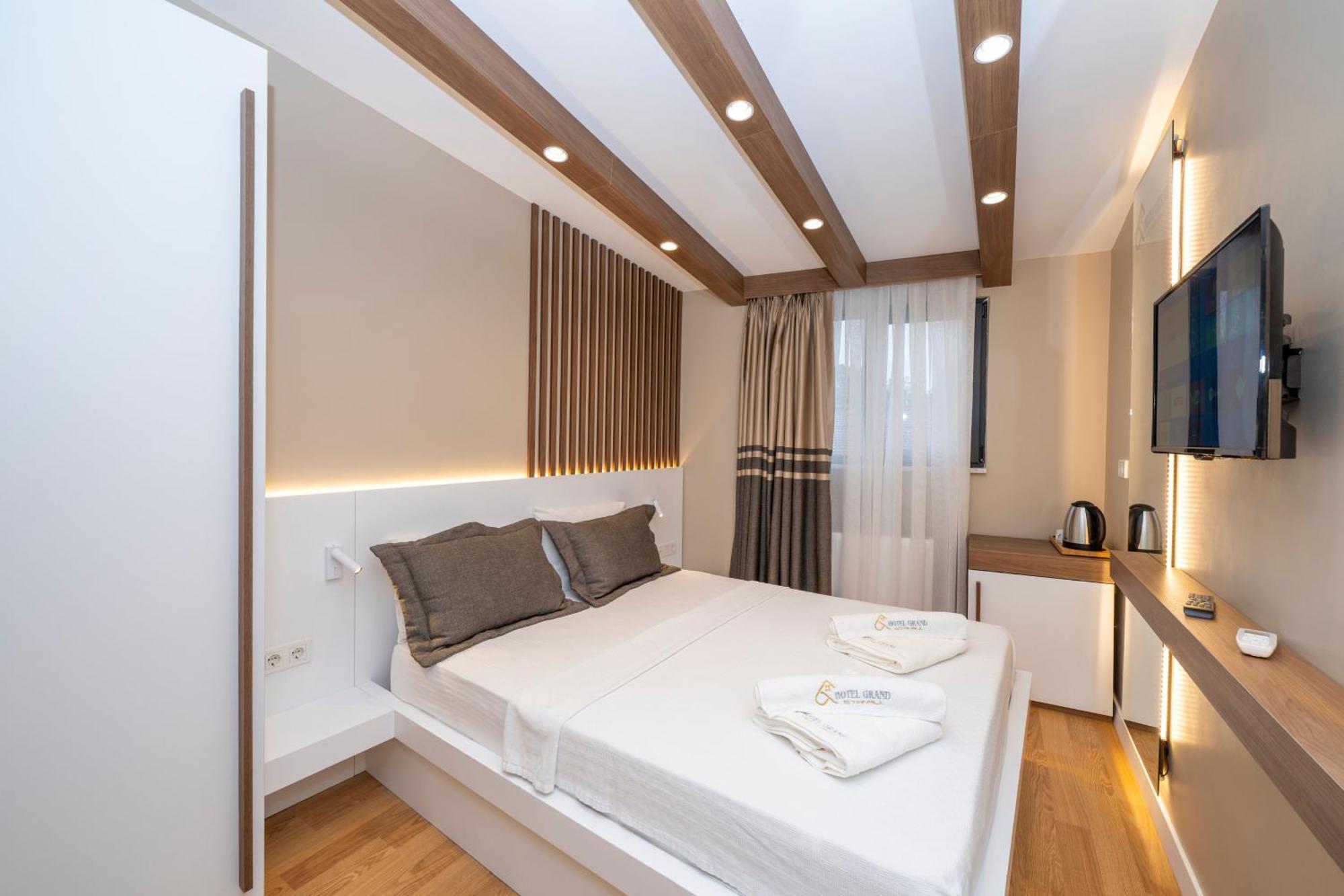 Hotel Grand Стамбул Екстер'єр фото